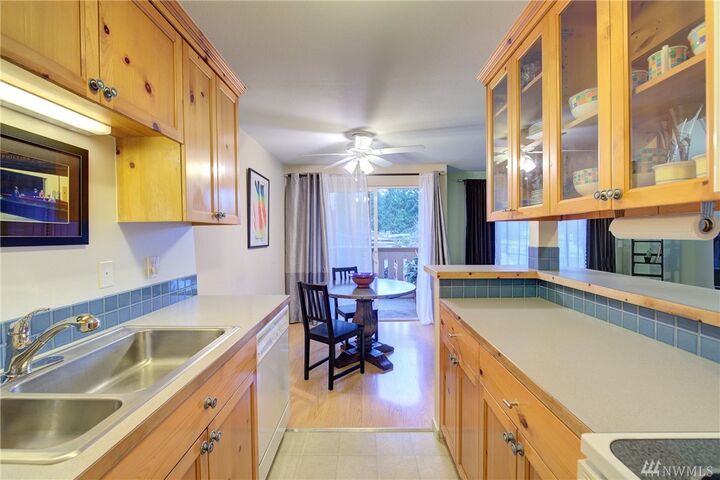 Property Photo:  7217 NE 175th St 111  WA 98028 