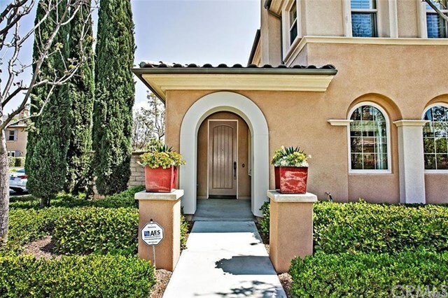 Property Photo:  36 Twin Gables  CA 92620 