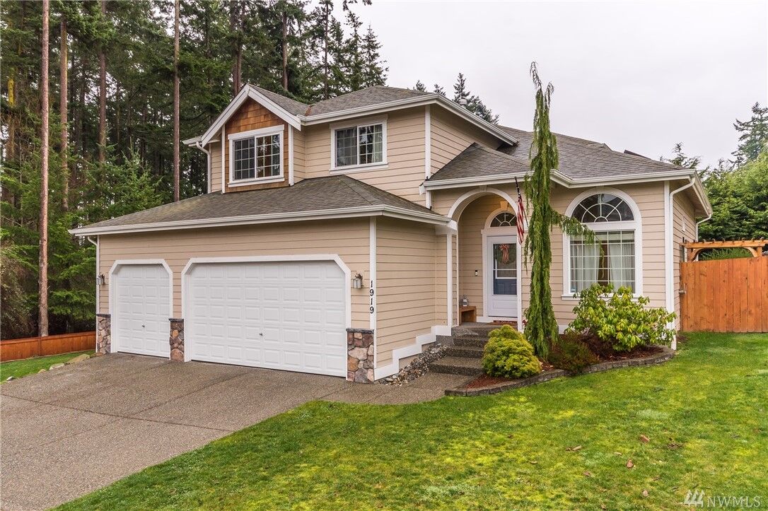 Property Photo: 1919 NW Upsala Dr WA 98277