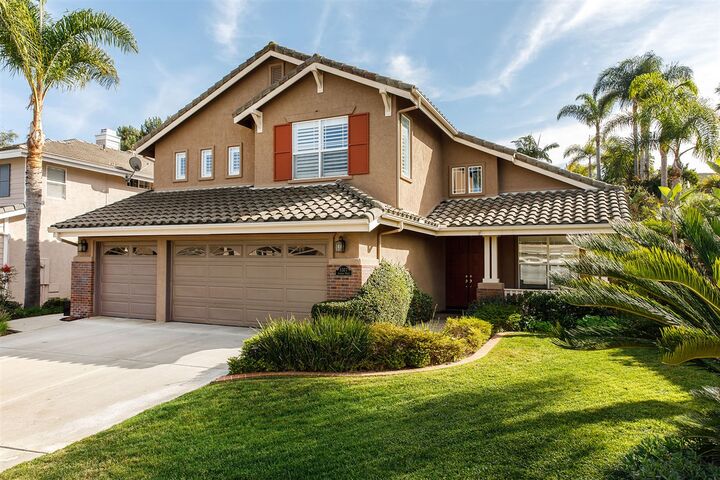 Property Photo:  3377 Avenida Nieve  CA 92009 