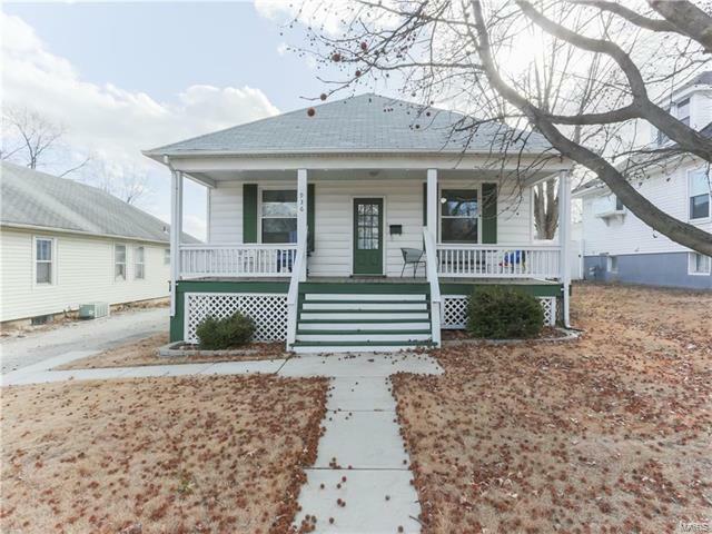 Property Photo: 936 Main Street 63028