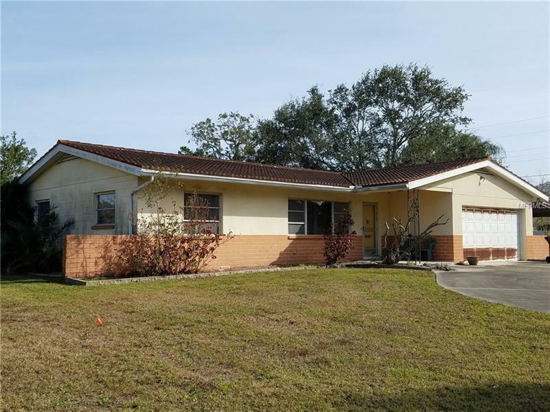 Property Photo:  4391 Maple Street NE  FL 33703 