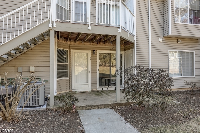 Property Photo:  21 Cedar Ct  NJ 07921 