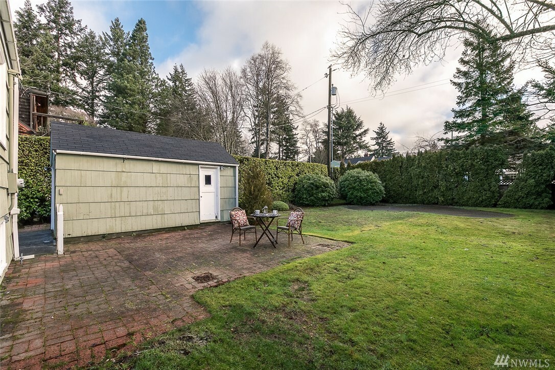 Property Photo:  13242 4th Ave NW  WA 98177 