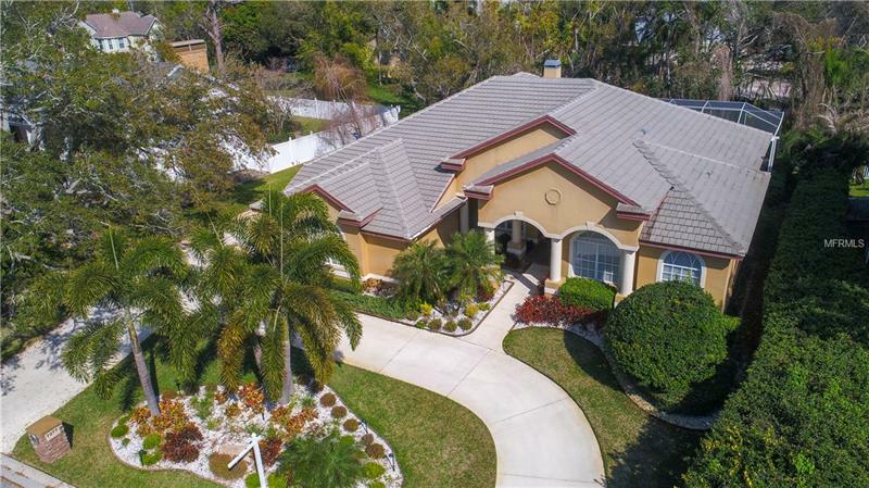 Property Photo:  7277 Hunt Club Lane  FL 33776 