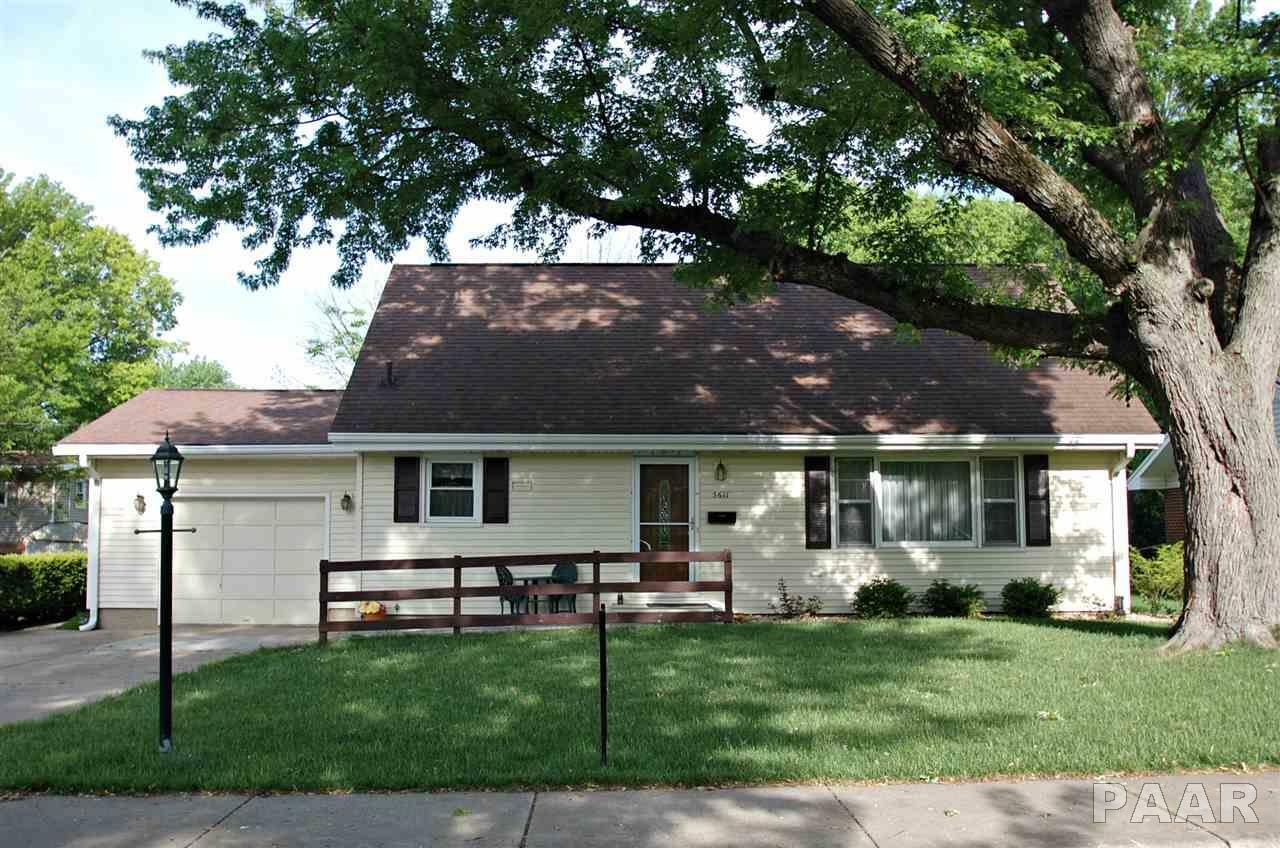 Property Photo:  5611 N Fountaindale  IL 61614 