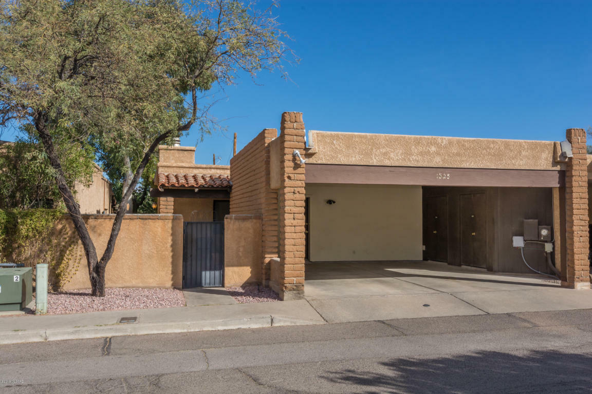 Property Photo:  1325 E Ellis Drive  AZ 85719 