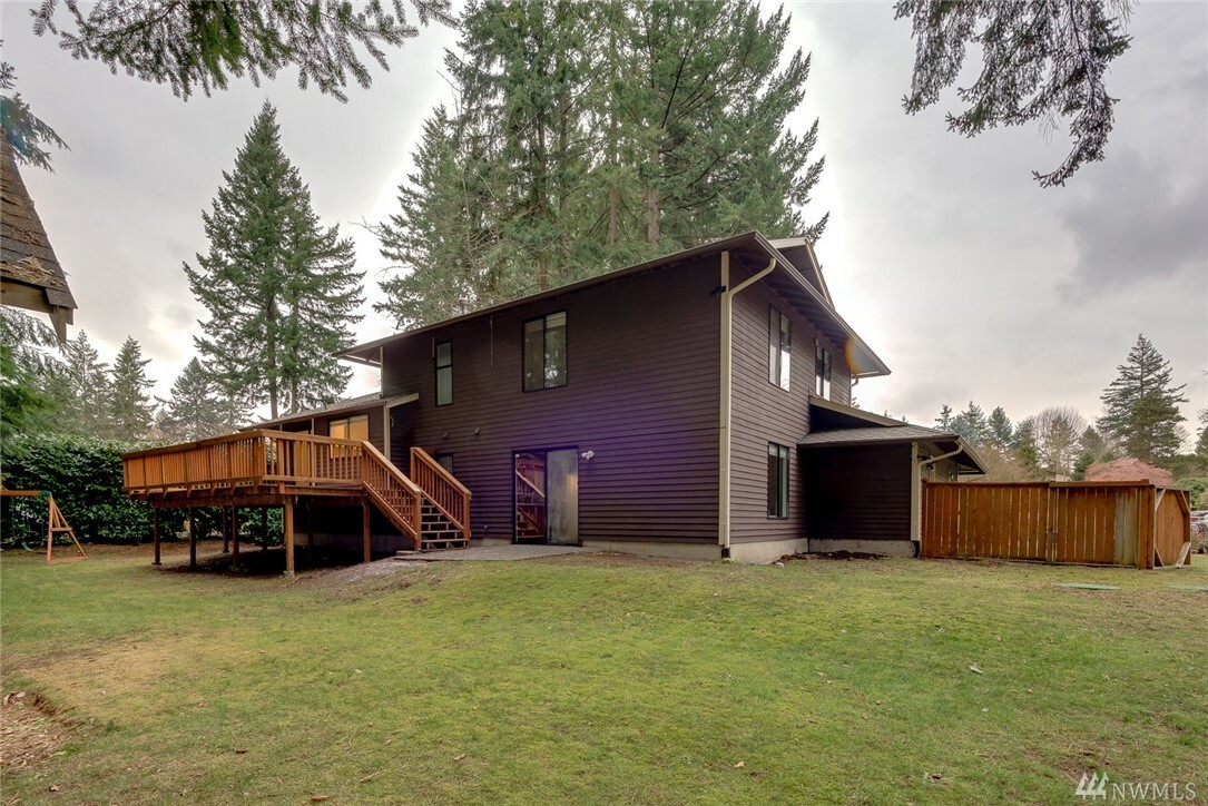 Property Photo:  1529 174th Place SW  WA 98037 