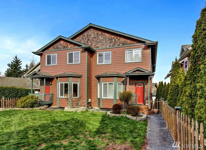 Property Photo:  707 Donovan Ave B  WA 98225 
