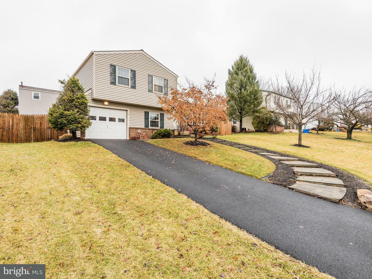 Property Photo:  919 Martin Lane  PA 17111 