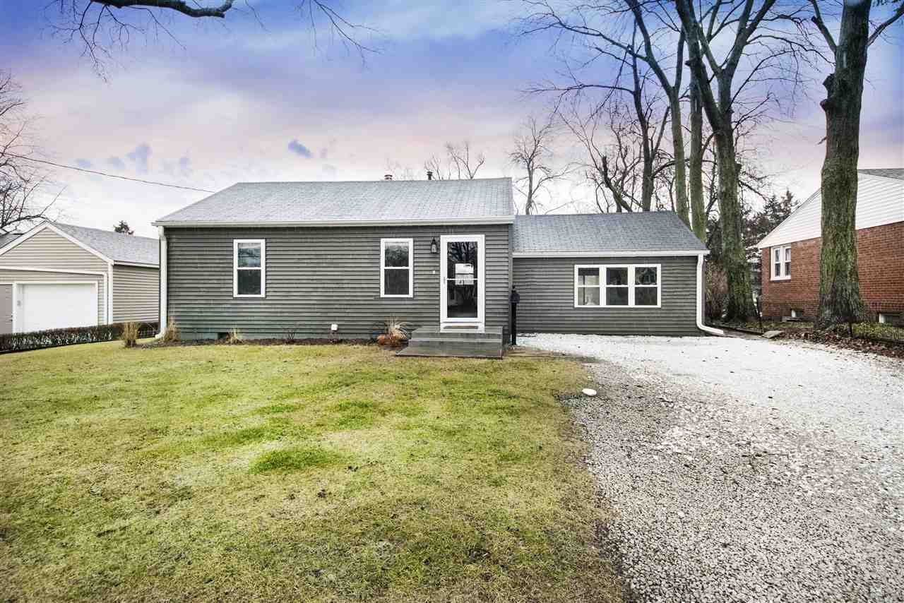 Property Photo:  501 Jackson  IL 61571 