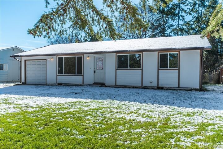 Property Photo: 1157 Sparrow Dr WA 98277