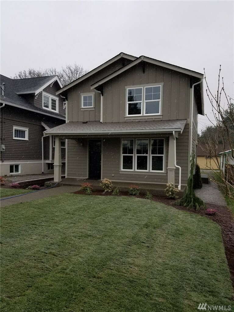 Property Photo:  1207 S Tyler St  WA 98405 