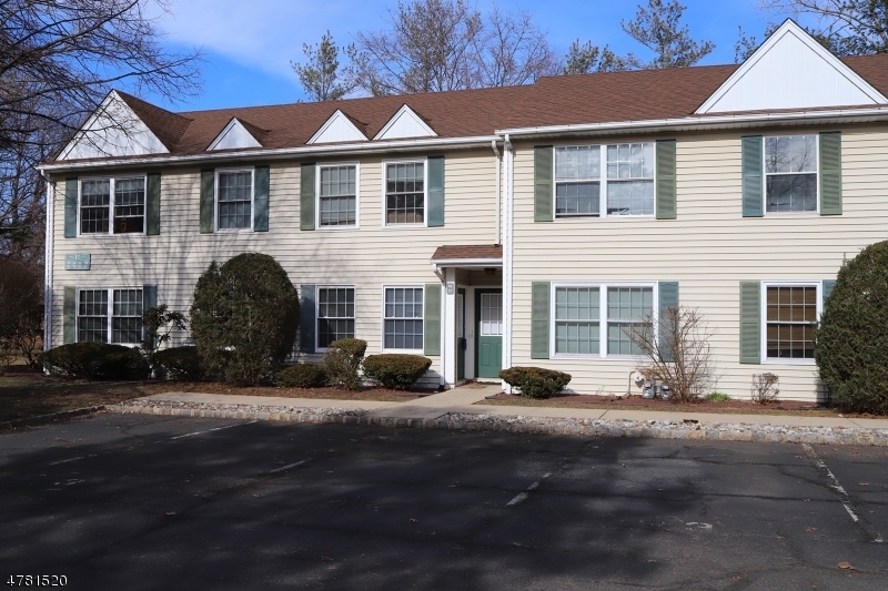 Property Photo:  31 Hanover Sq  NJ 08846 