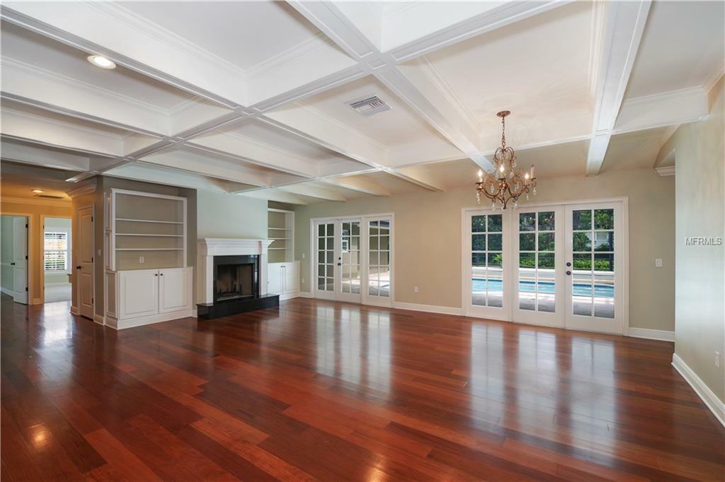 Property Photo:  872 Granville Drive  FL 32789 