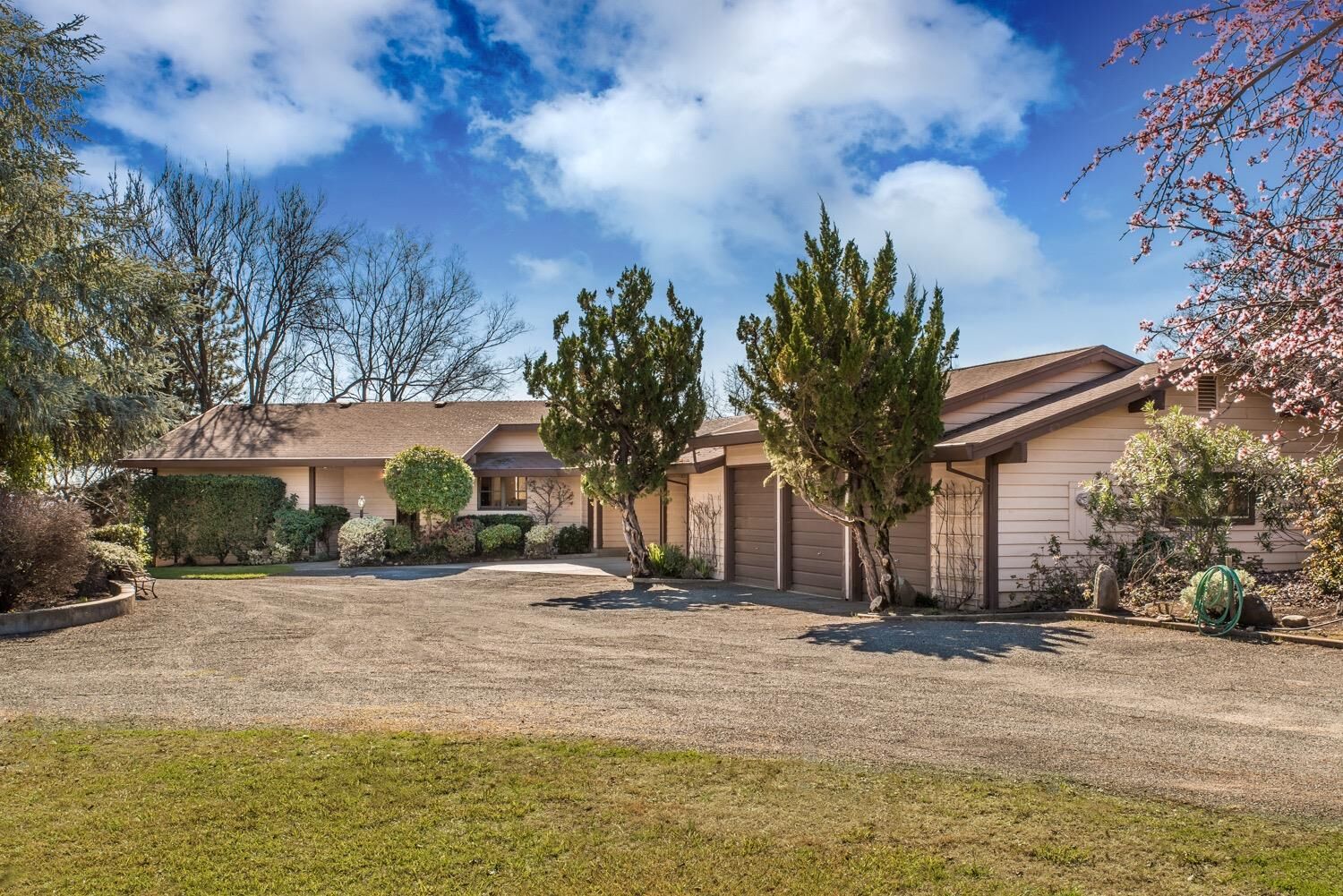 Property Photo: 3915 Buffalo Road CA 95602