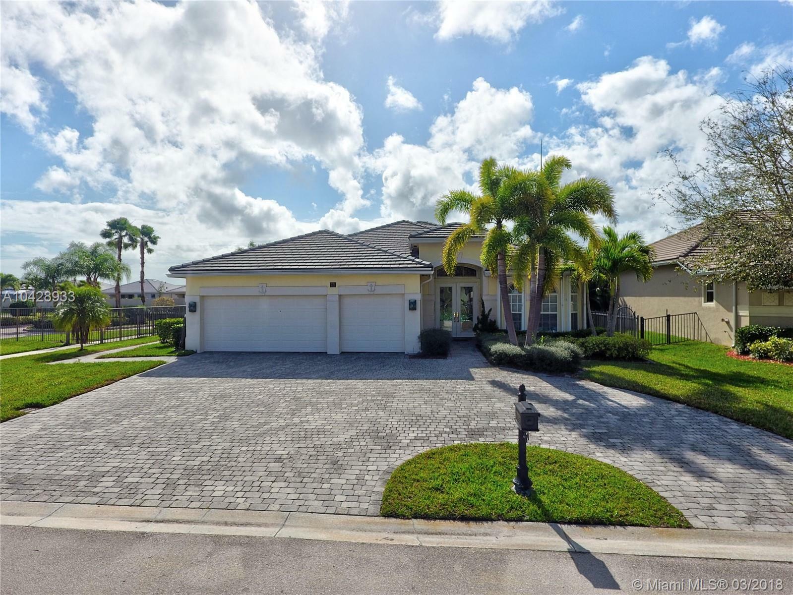 Property Photo:  771 SW River Bend Cir  FL 34997 