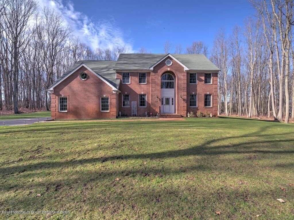 Property Photo:  12 Maple Knoll Lane  NJ 07726 