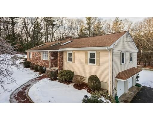 Property Photo:  11 Village View Rd  MA 01824 