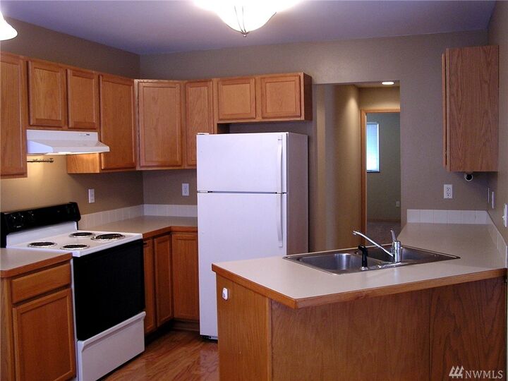 Property Photo:  589 Eastmont Ave C  WA 98802 