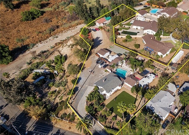 Property Photo: 4977 Rubidoux Avenue CA 92504