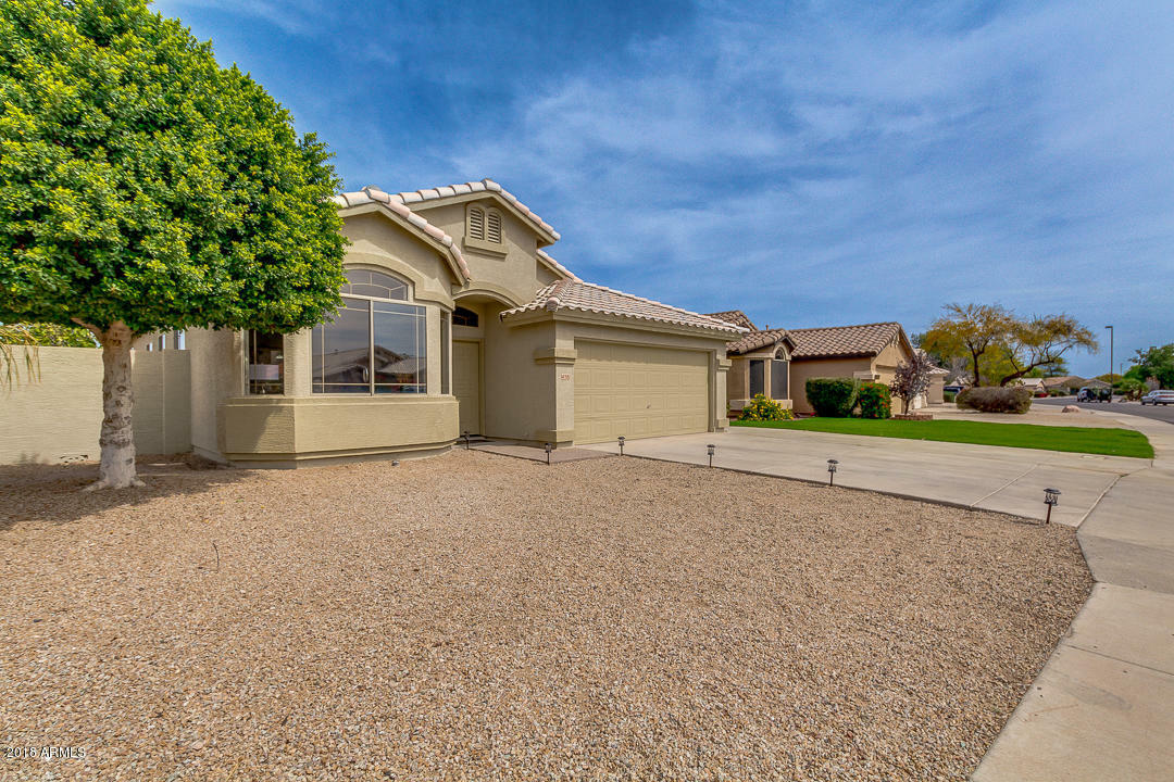 Property Photo:  458 E Redondo Drive  AZ 85296 