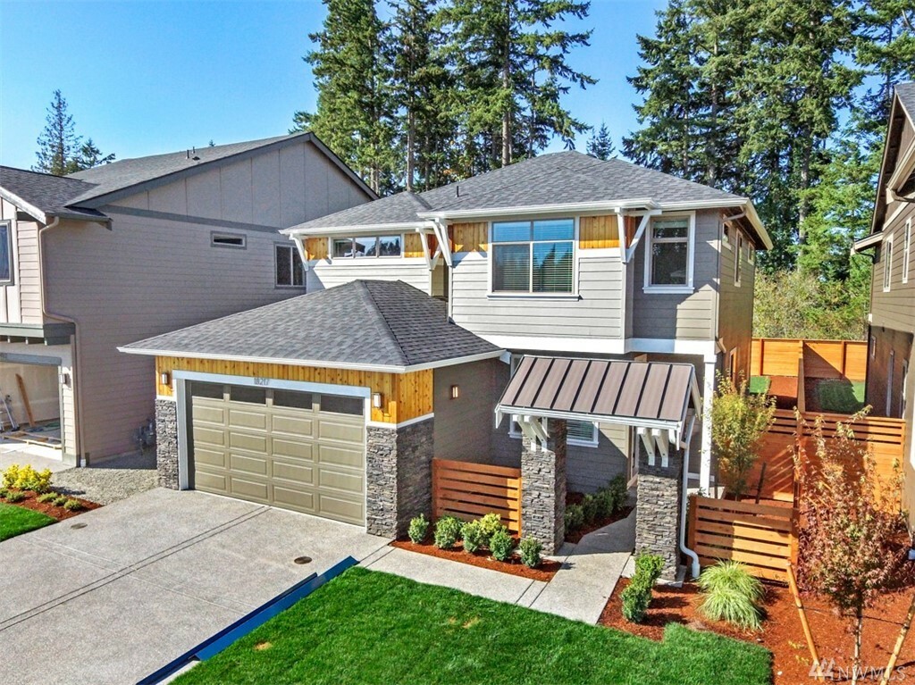 Property Photo: 13130 176th Ave E WA 98391