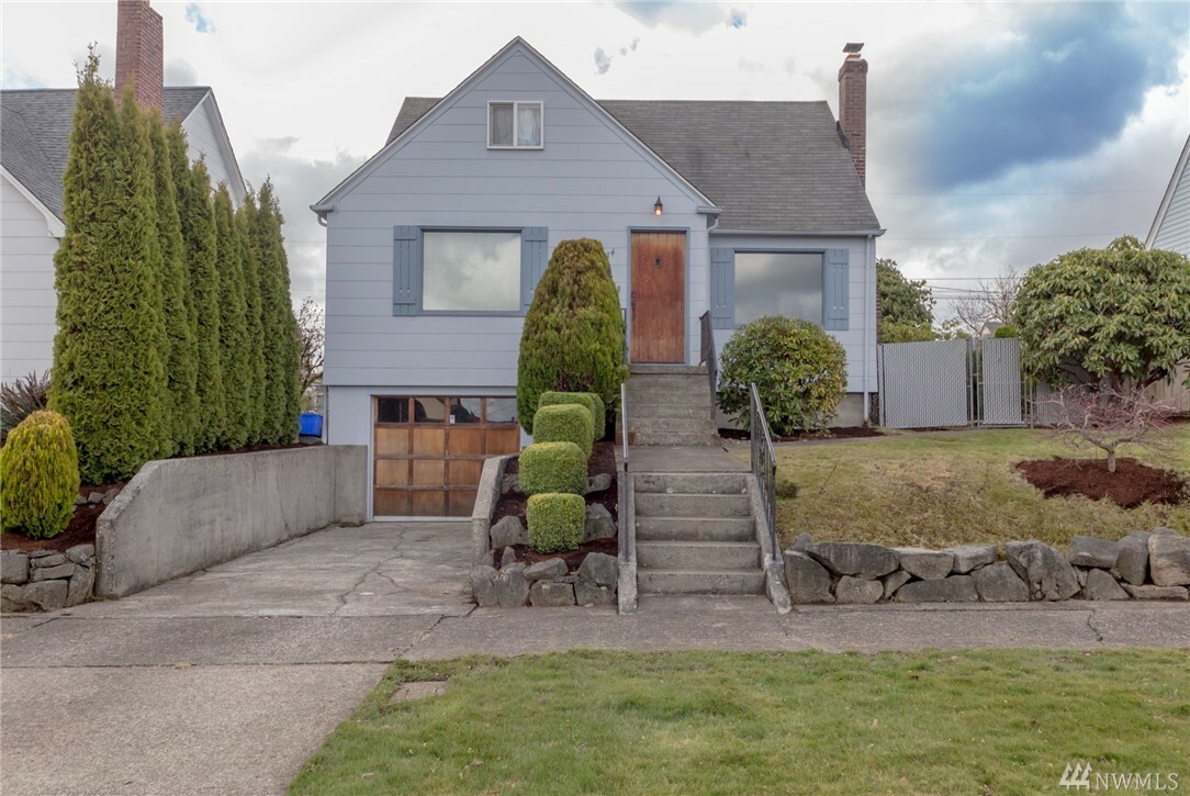 Property Photo:  214 S 57th St  WA 98408 