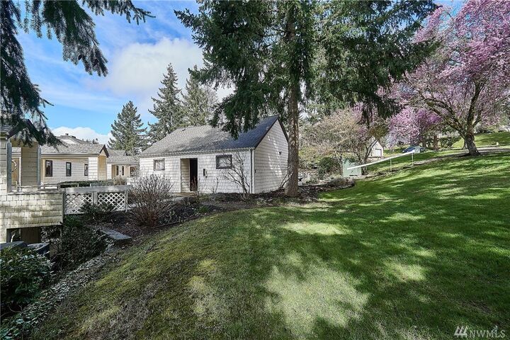 Property Photo: 4116 Providence Point Drive SE 2015 WA 98029