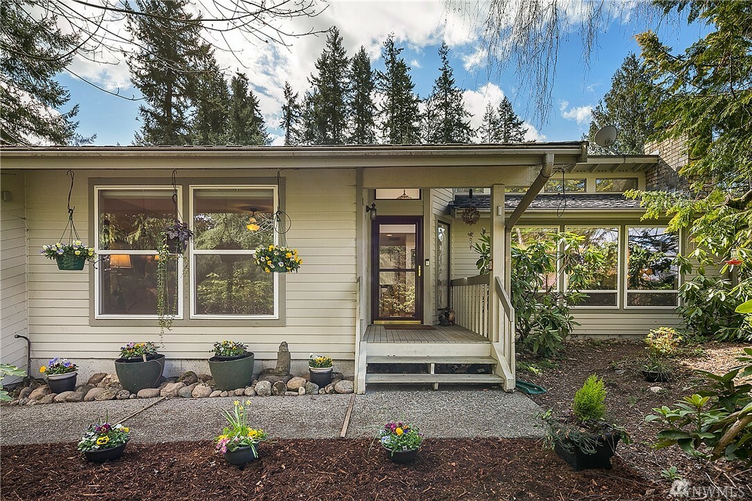Property Photo: 17205 SE 238th St WA 98042