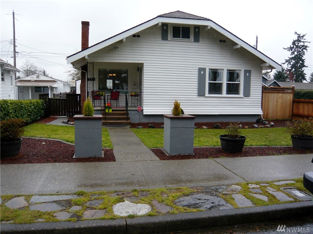 Property Photo: 4422 S Reade Street WA 98409