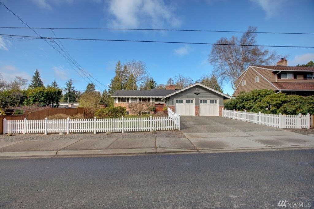 Property Photo: 17815 3rd Ave NW WA 98177