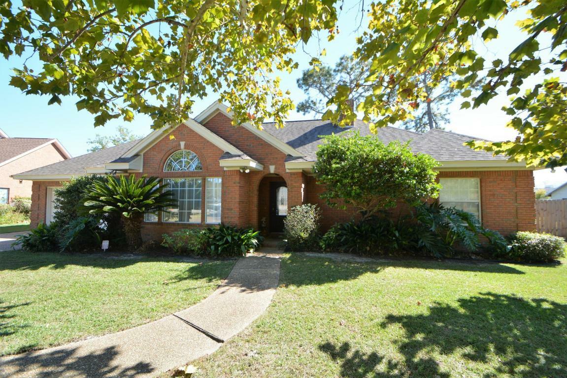 Property Photo:  512 Parkwood Drive  FL 32405 