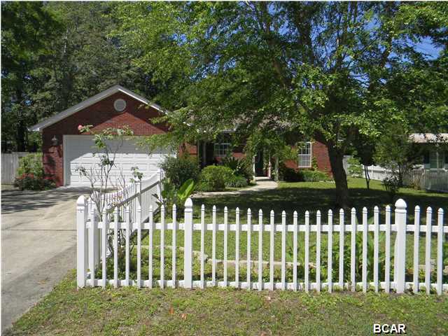 Property Photo: 1110 Minnesota Avenue FL 32444