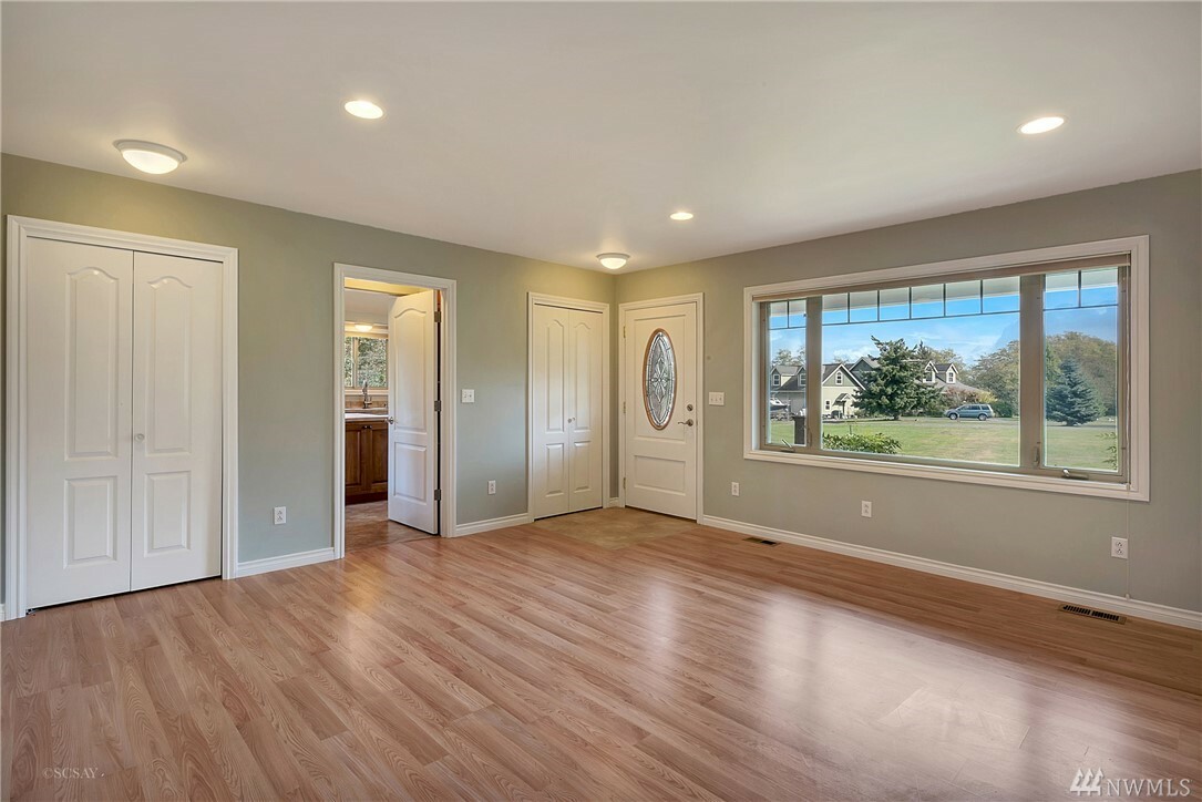 Property Photo: 3411 Meadow Wood Lane WA 98248