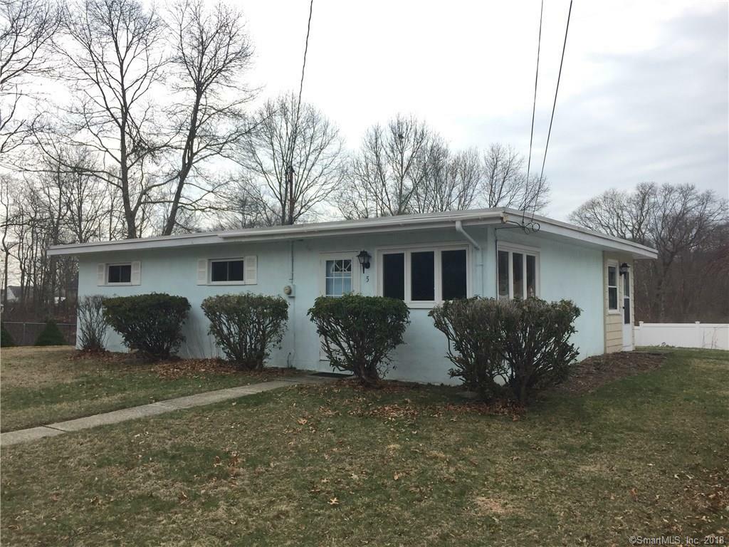 Property Photo:  5 North Lee Road  CT 06357 