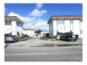 Property Photo:  2219 Polk Street 4A  FL 33020 