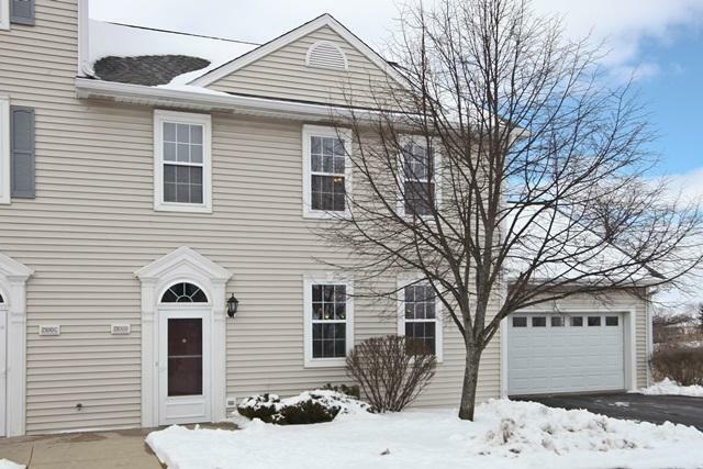 Property Photo: 2100 Woodbury Cir 12 WI 53189
