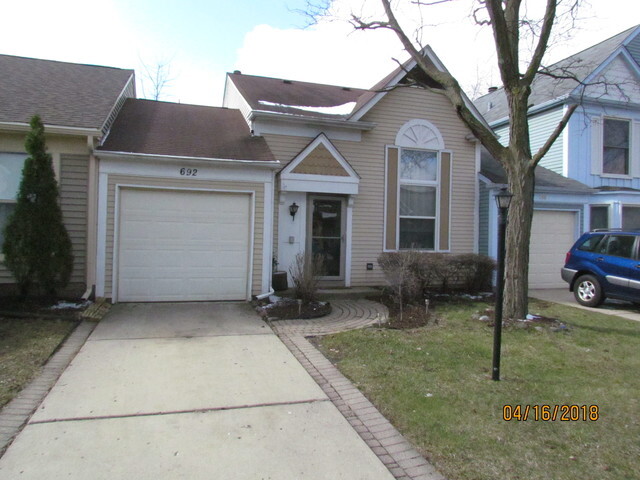 Property Photo:  692 Jackson Street  IL 60133 