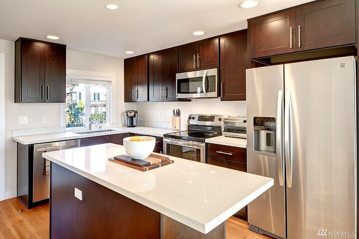 Property Photo: 223 5th Ave 1 WA 98033