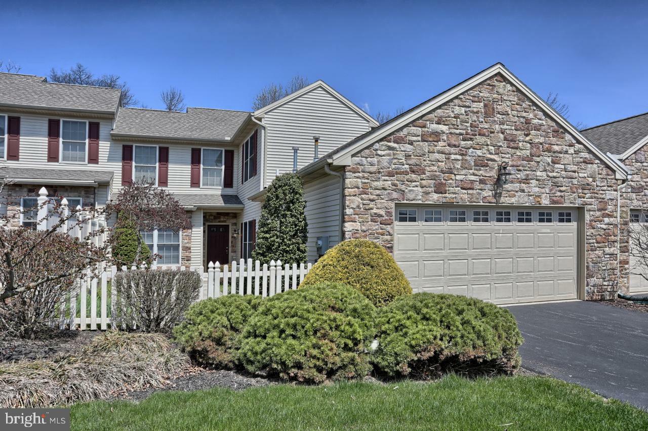 Property Photo:  2163 Deer Run Drive  PA 17036 