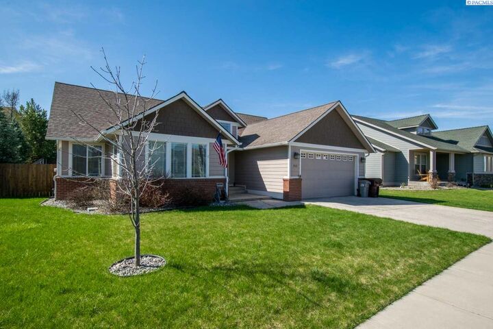 955 SW Center Street  Pullman WA 99163 photo