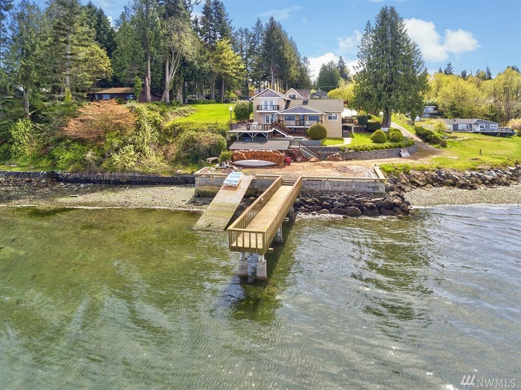 Property Photo: 8727 SE John Street WA 98366