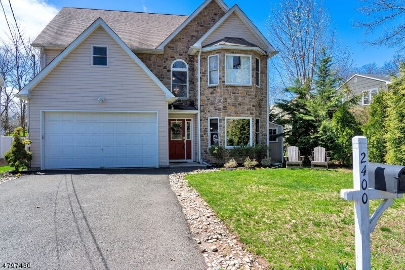 Property Photo:  2400 Park Pl  NJ 07076 