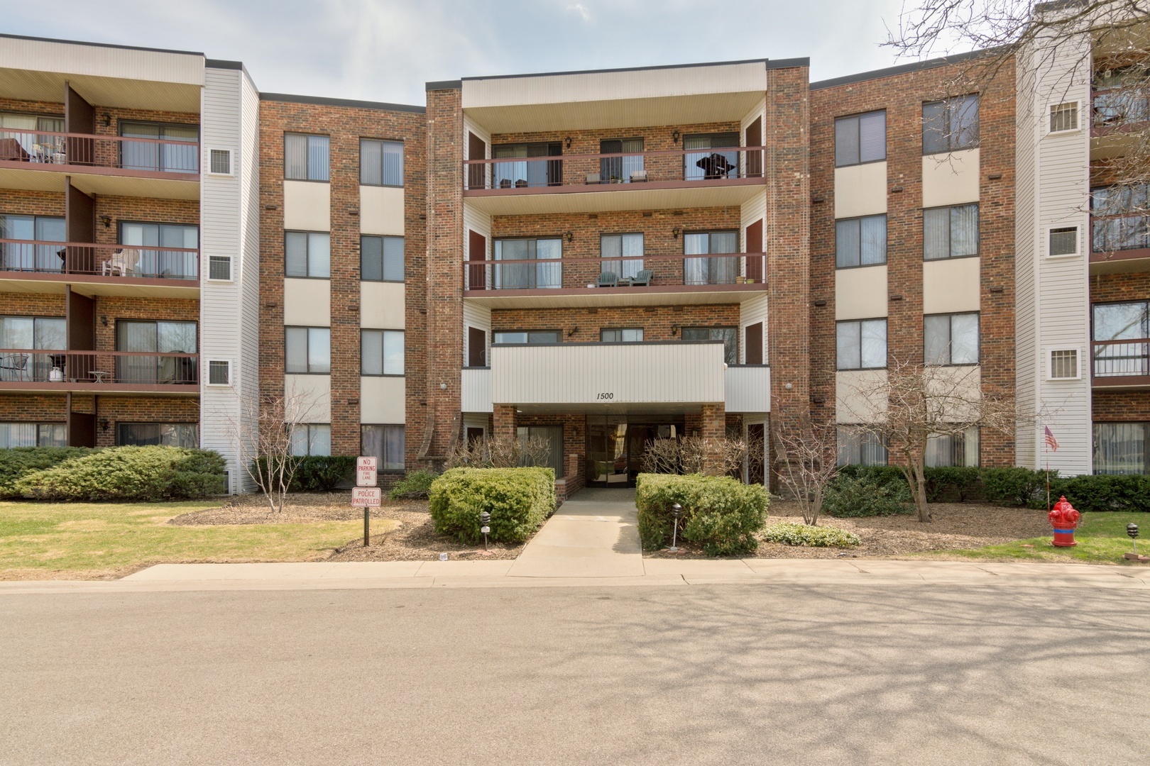 Property Photo:  1500 Harbour Drive 1C  IL 60090 