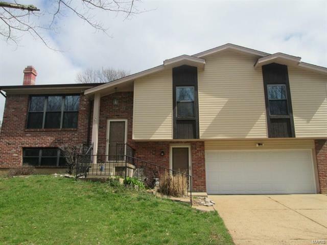 4615 Longspur Drive  St Louis  63128 photo