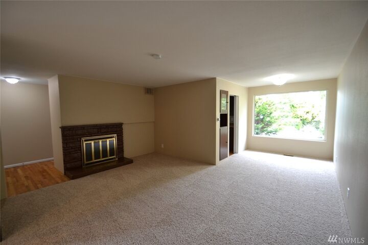 Property Photo: 313 Caspers St WA 98020