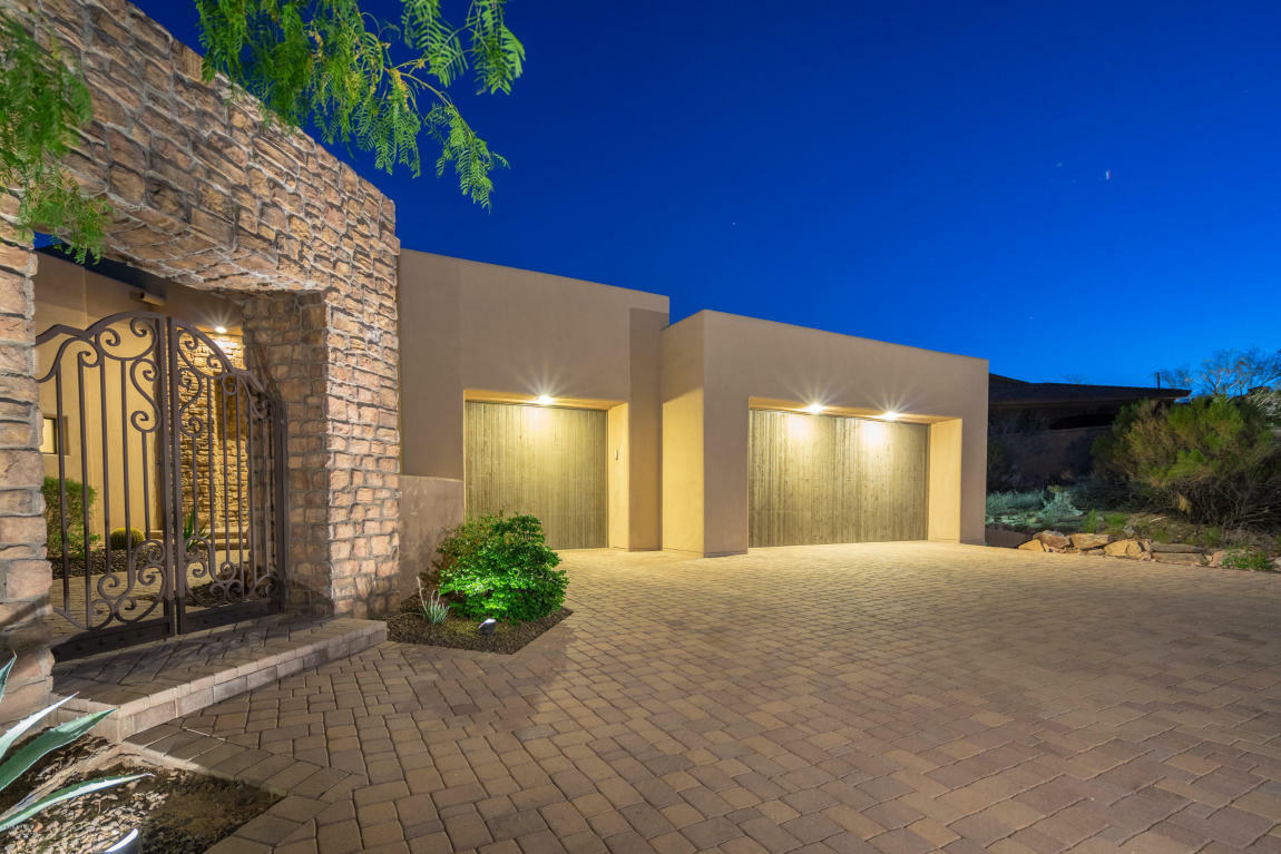 Property Photo:  14819 E Paradise Drive  AZ 85268 