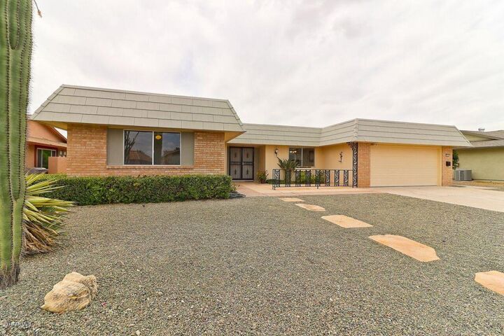 Property Photo:  10407 W Desert Rock Drive  AZ 85351 
