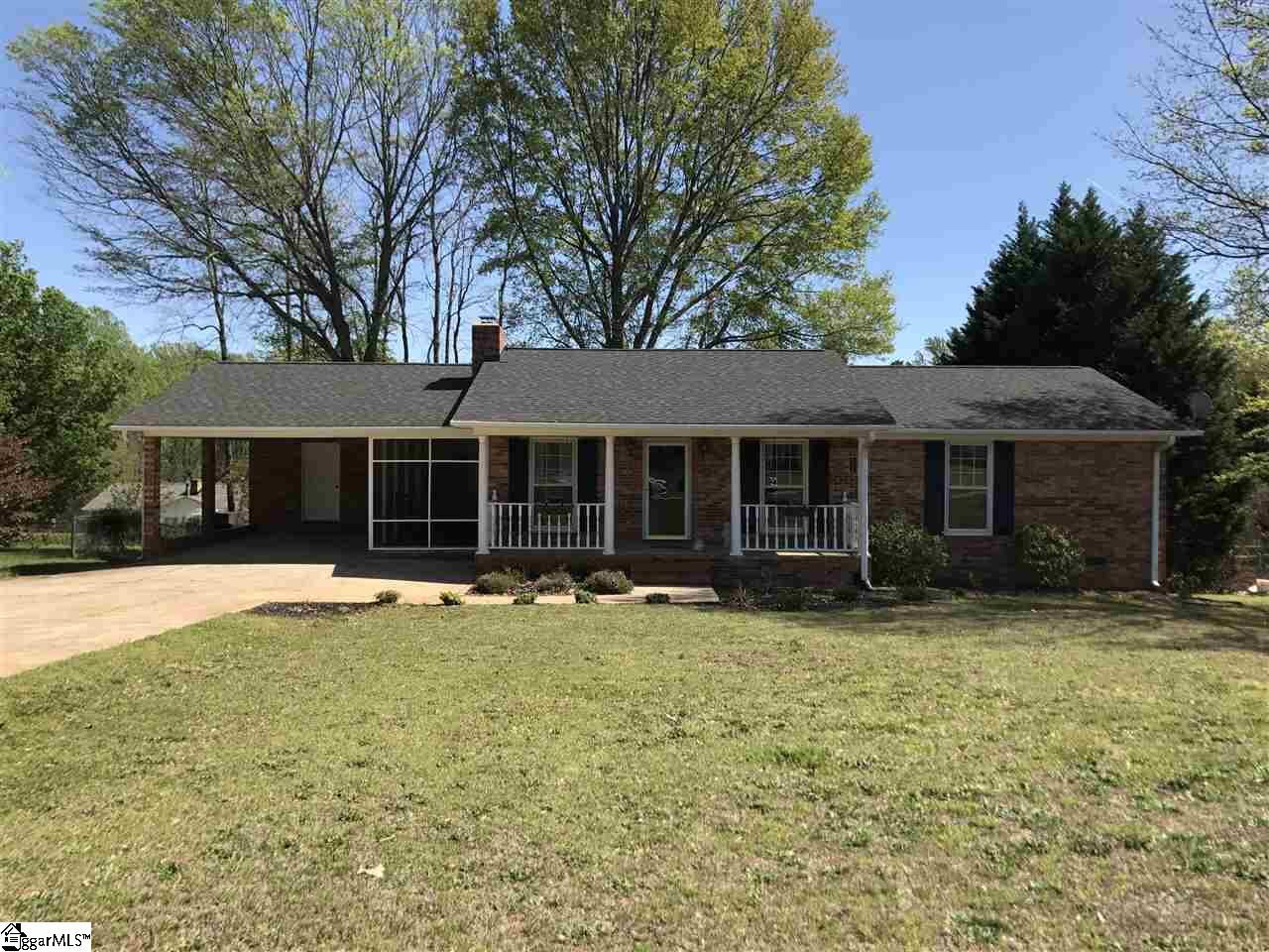 Property Photo: 102 Gwendolyn Avenue SC 29365